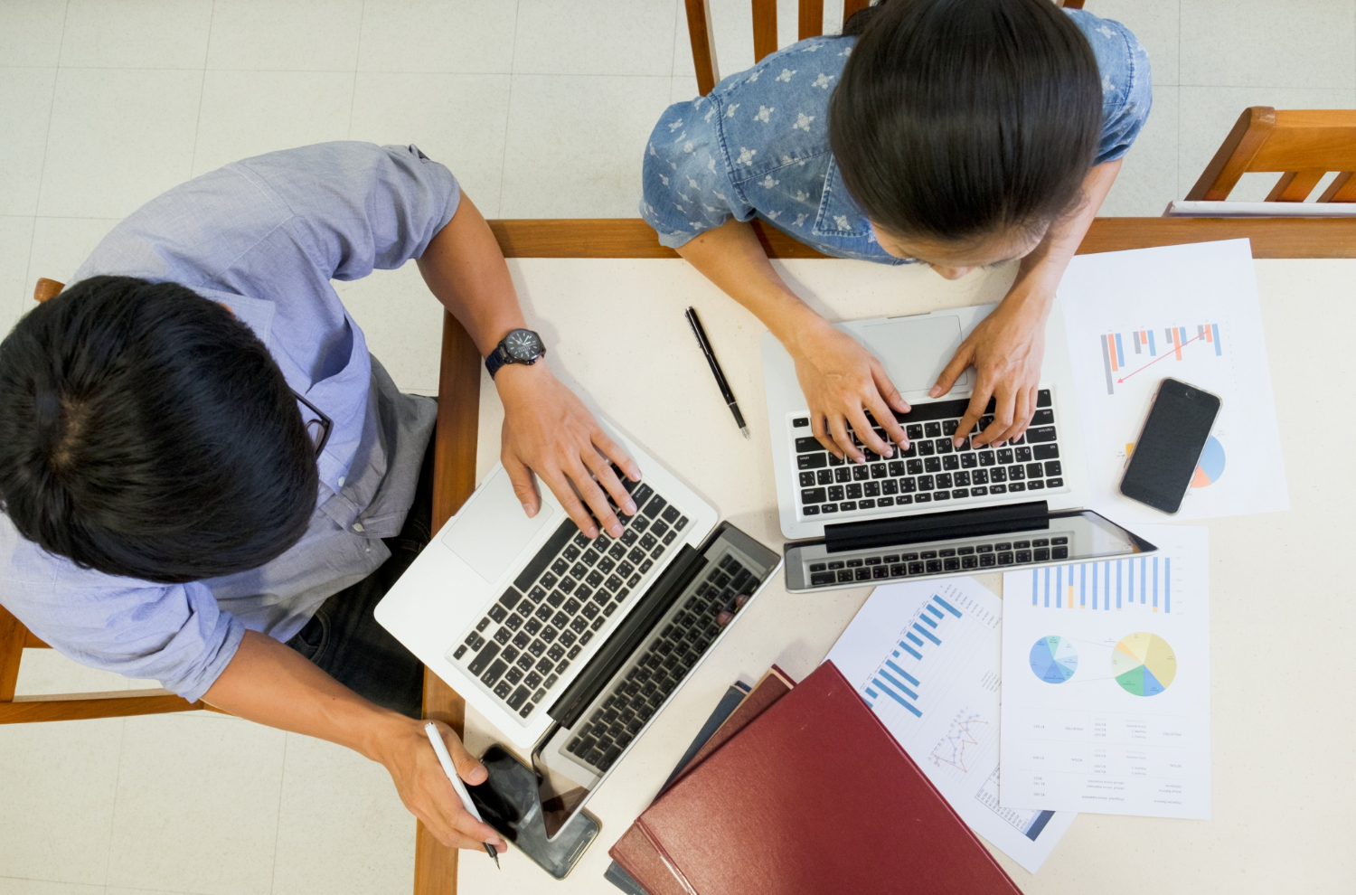 Read more about the article Exploring Cold Lead Generation Services: Are They Worth the Investment for Your Agency?