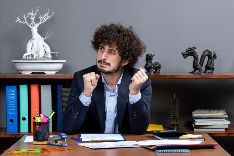 Embracing Success: Overcoming Imposter Syndrome as a Marketing Entrepreneur